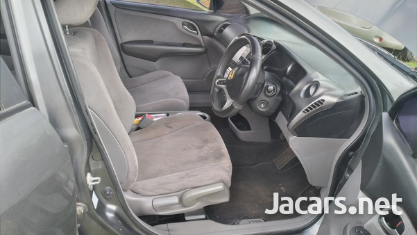 Honda Stream 1,8L 2010-4