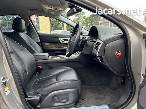 Jaguar XF 2,0L 2014-12