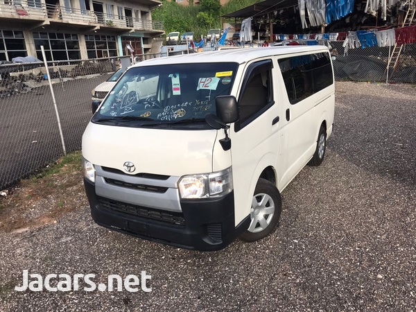 Toyota Hiace 3,0L 2016-5