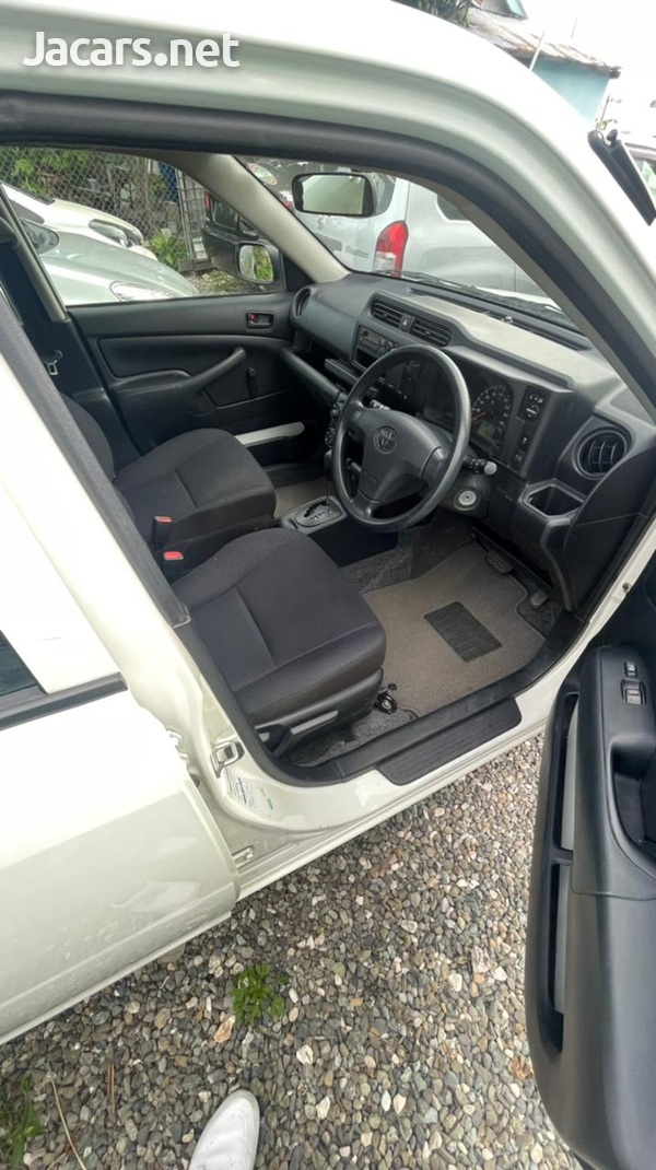 Toyota Succeed 1,5L 2016-4