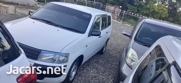 Toyota Probox 1,5L 2014-1
