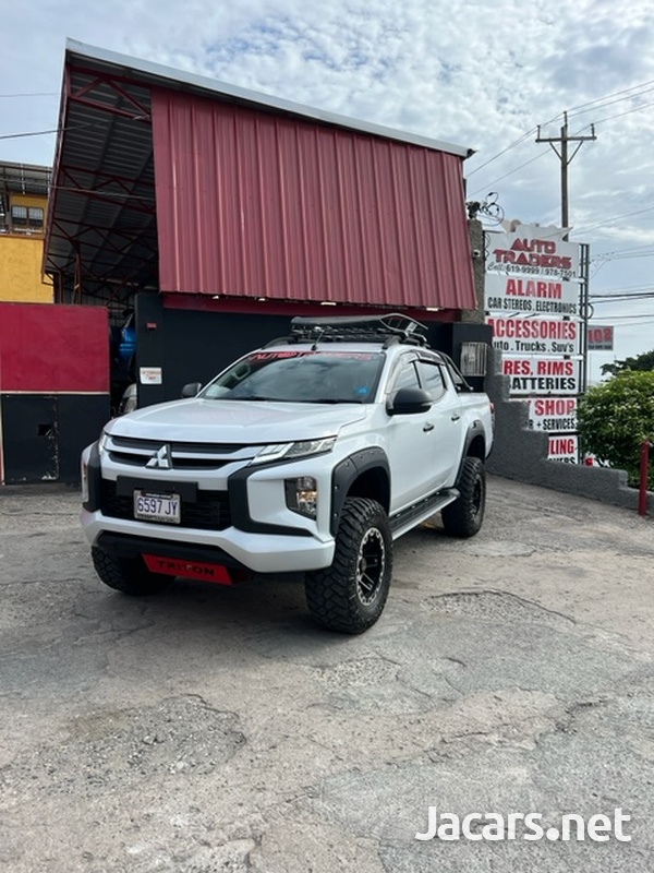 Mitsubishi L200 2,4L 2022-2