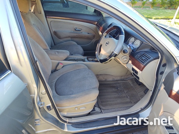 Nissan Bluebird 2,0L 2007-7