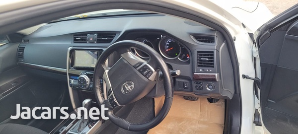 Toyota Mark X 2,5L 2016-9