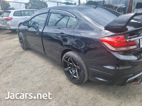 Honda Civic 1,8L 2015-4
