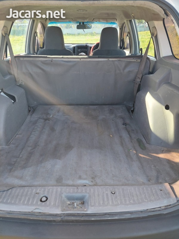 Nissan AD Wagon 1,5L 2013-10