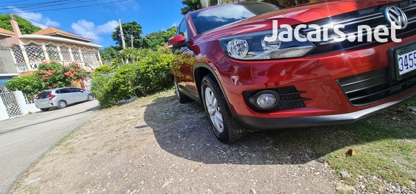 Volkswagen Tiguan 2,5L 2016-4
