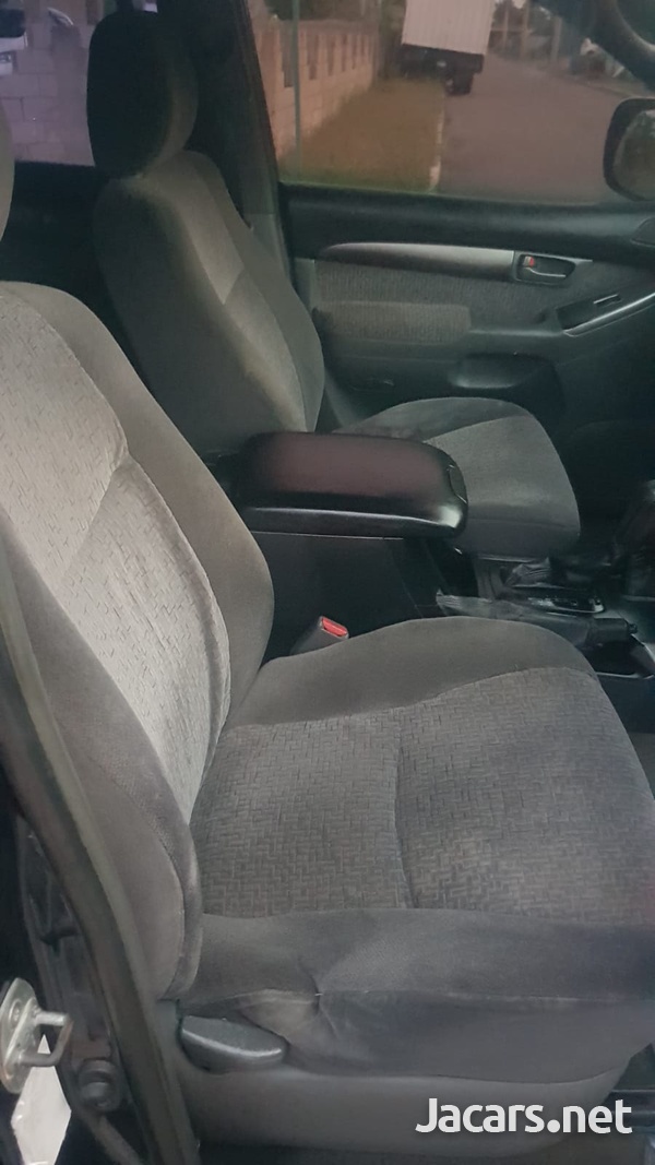 Toyota Land Cruiser Prado 3,0L 2005-5