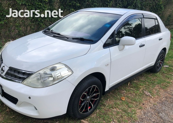 Nissan Tiida 1,5L 2012-5
