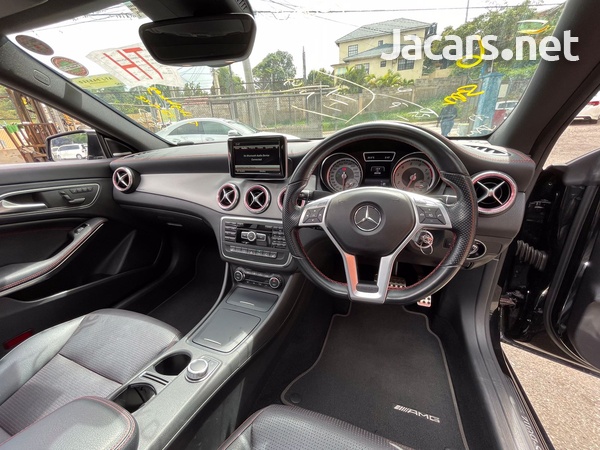 Mercedes-Benz CLA-Class 2,5L 2014-11
