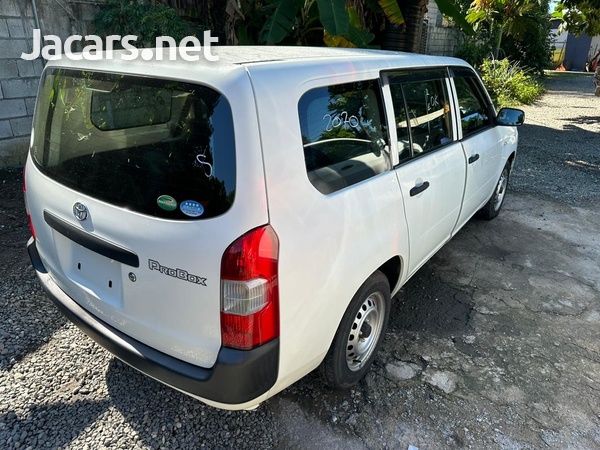 Toyota Probox 1,5L 2017-7