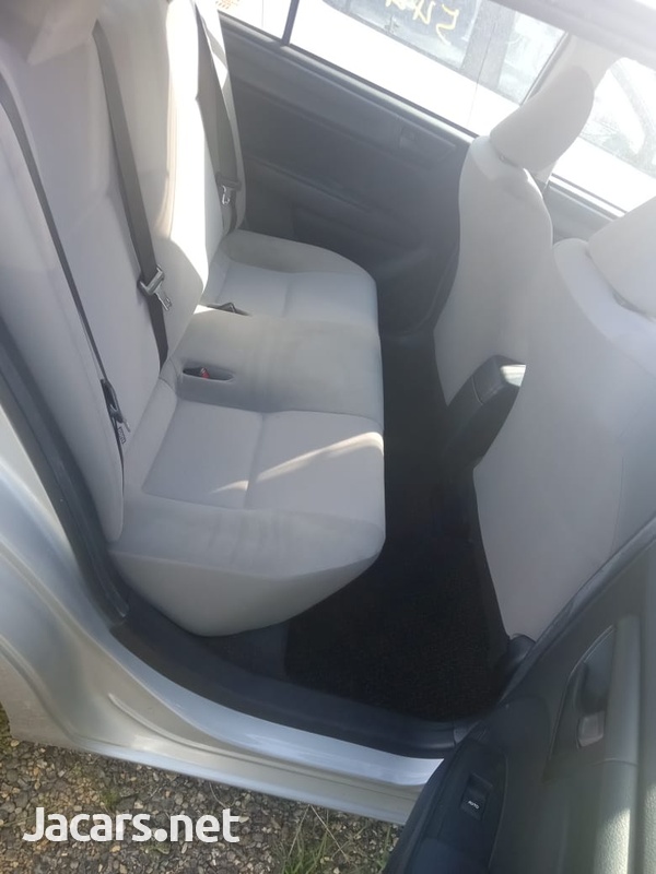 Toyota Axio 1,5L 2016-10