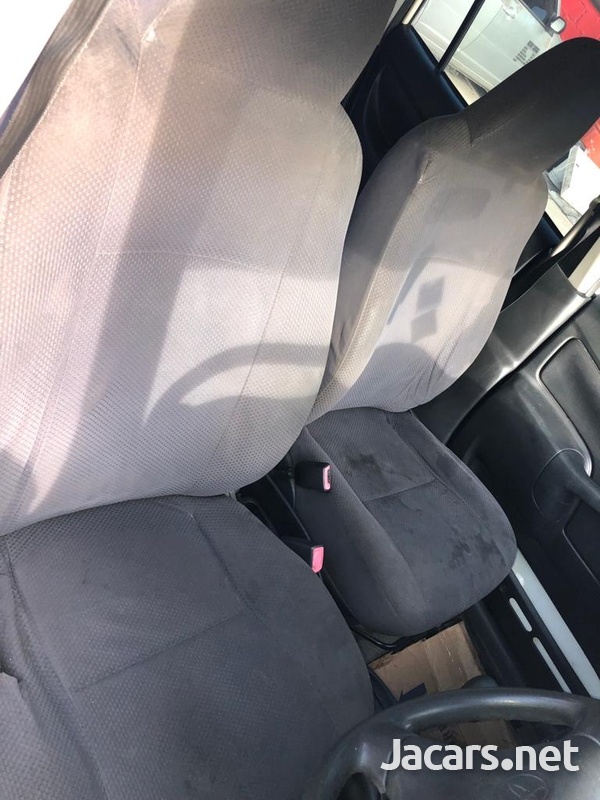 Toyota Probox 1,5L 2012-5
