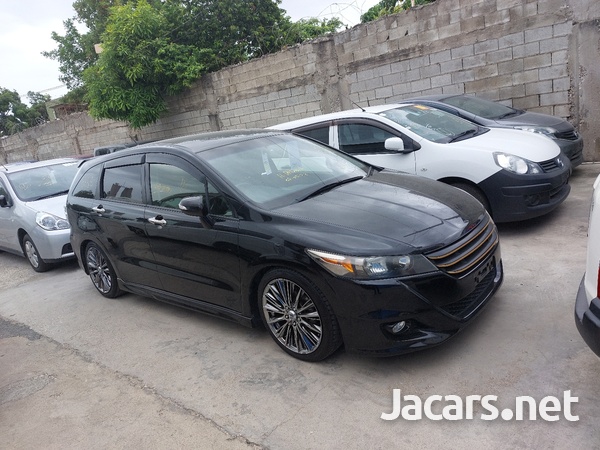 Honda Stream 2,0L 2013-2
