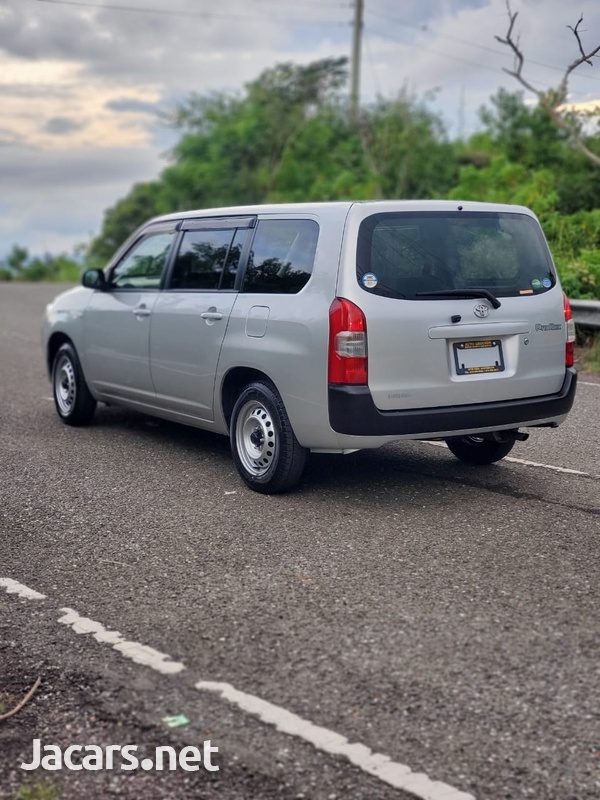 Toyota Probox 1,5L 2016-6