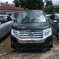 Honda Stepwgn Spada 2,0L 2014 Honda Stepwgn Spada 2,0L 2014