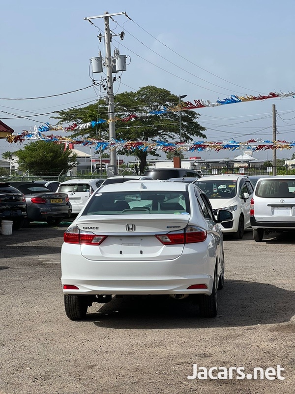 Honda Grace 1,5L 2017-3