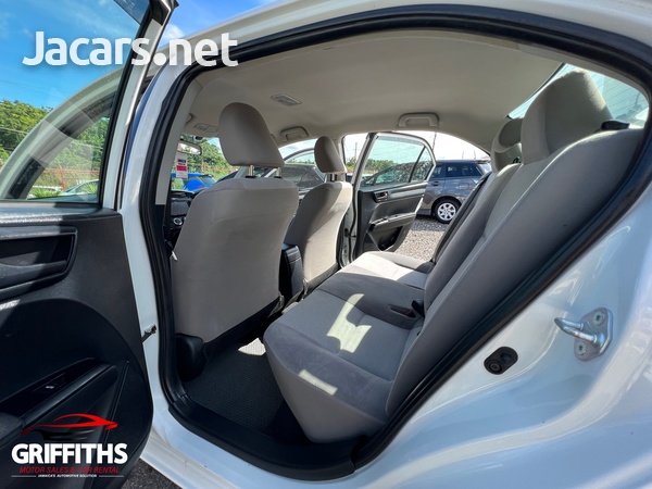 Toyota Axio 1,5L 2017-13