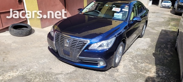 Toyota Crown 2,5L 2013-3