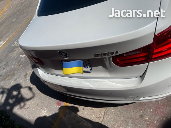 BMW 3-Series 2,0L 2013-3