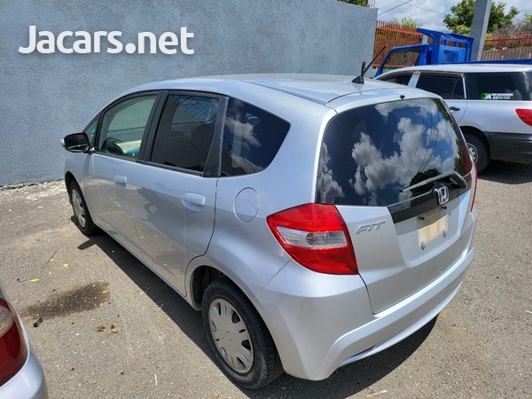 Honda Fit 1,5L 2012-3