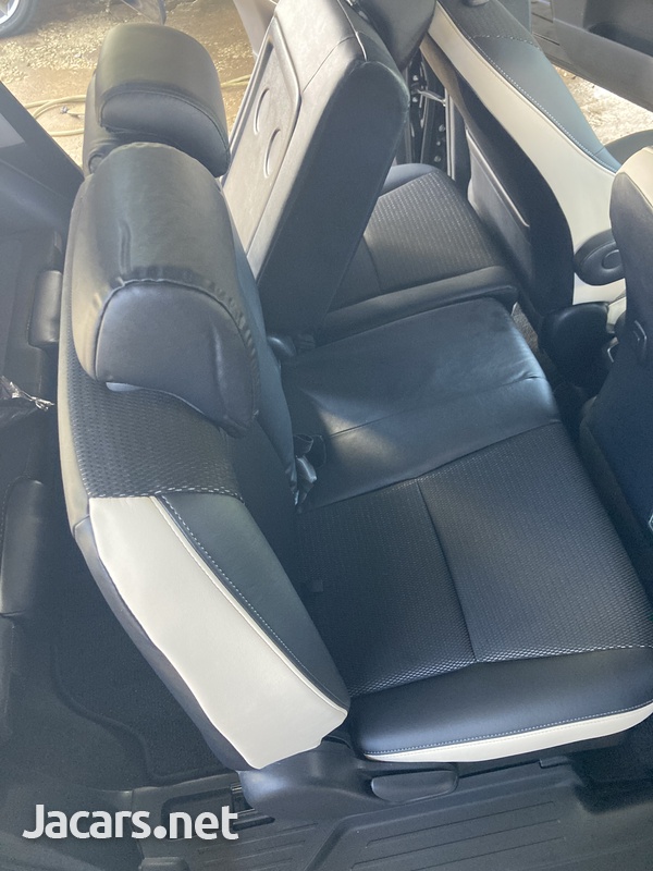 Toyota Wish 1,8L 2013-5