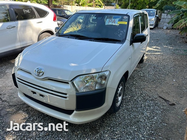 Toyota Probox 1,5L 2017-6