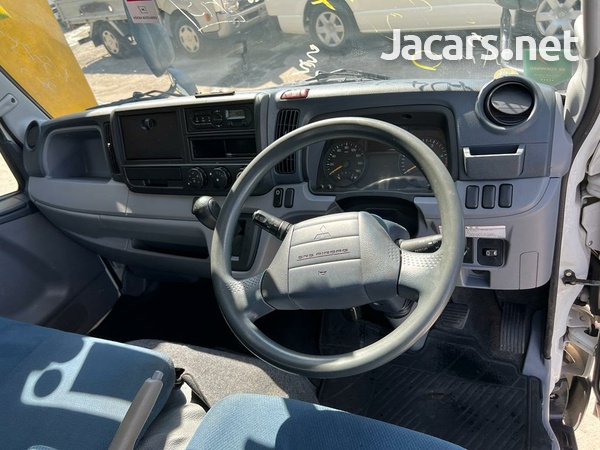 2015 Mitsubishi Canter-5