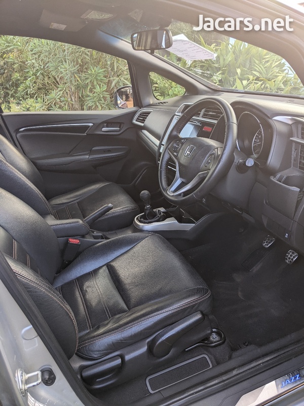 Honda Fit 1,4L 2016-4