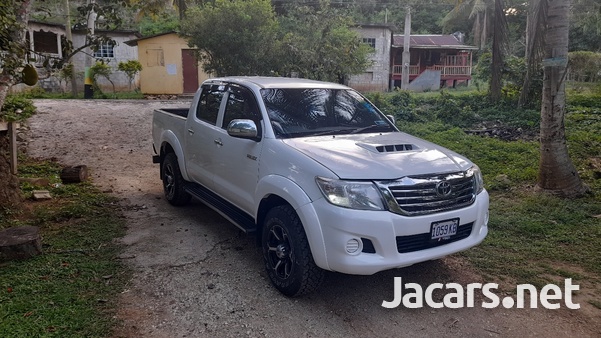 Toyota Hilux 2,0L 2012-6