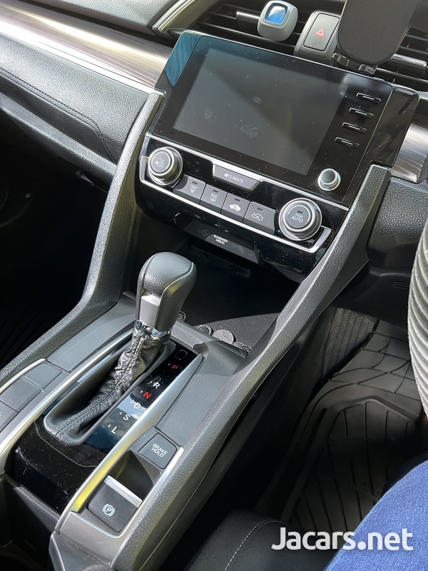 Honda Civic 1,6L 2020-8