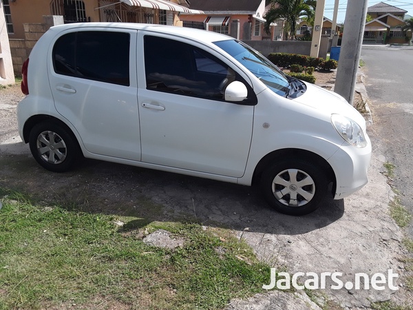 Toyota Passo 1,0L 2013-10