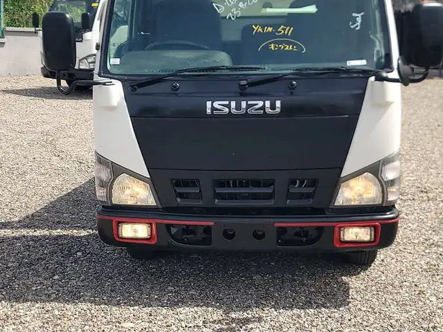 Isuzu Elf Truck