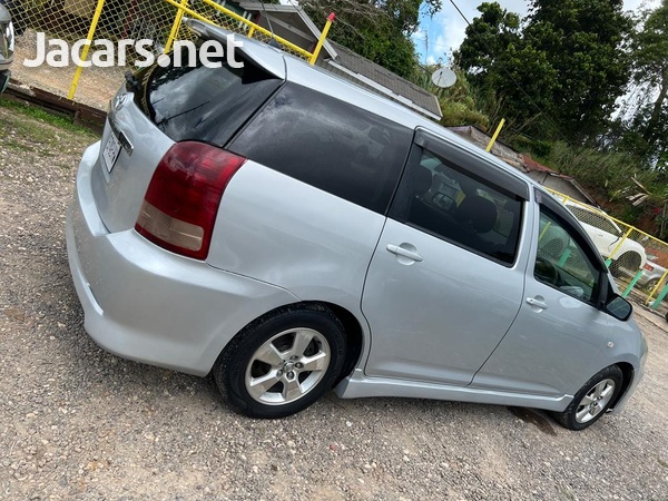 Toyota Wish 1,8L 2006-7