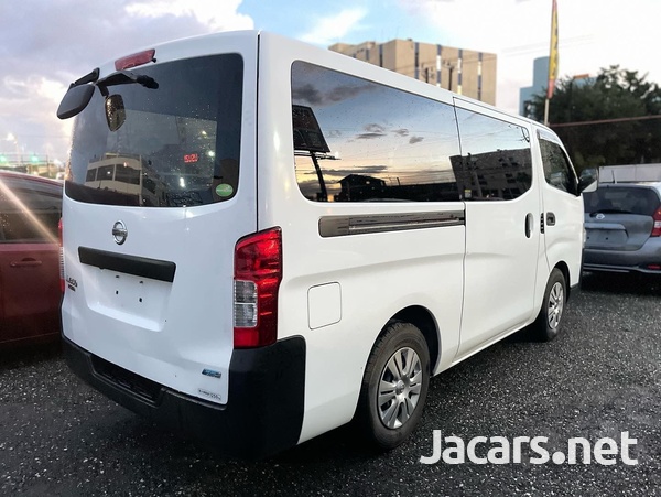 2015 Nissan NV350 Caravan Pure drive-3