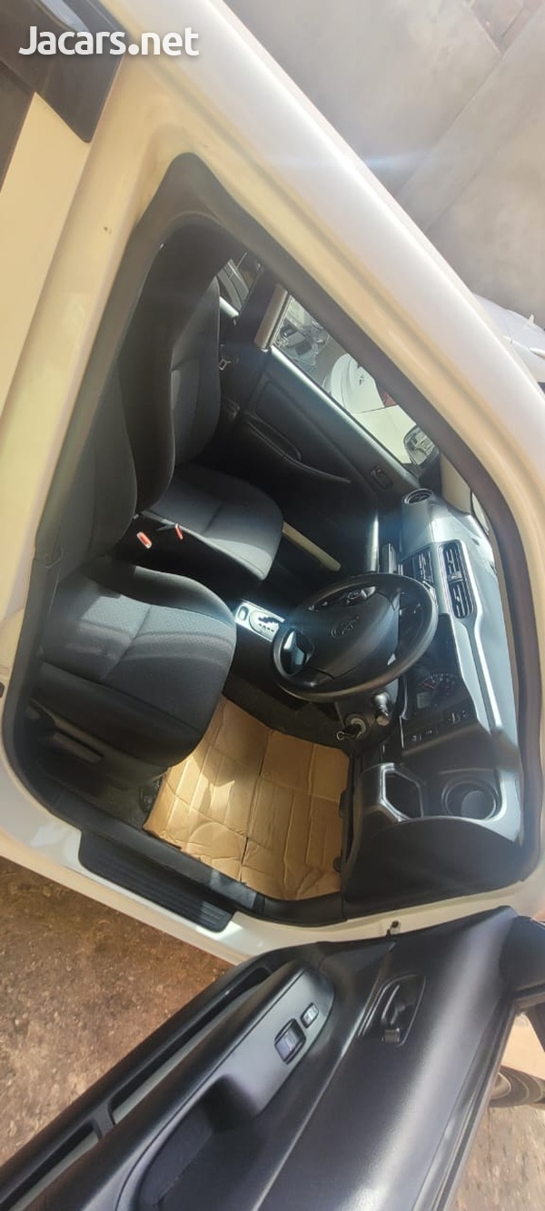 Toyota Probox 1,5L 2016-8