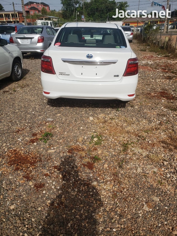 Toyota Axio 1,5L 2017-3