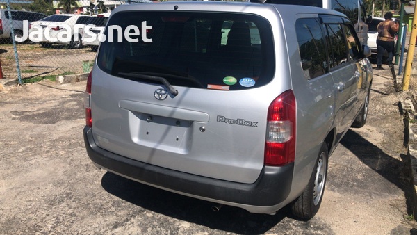 Toyota Probox 1,5L 2017-3