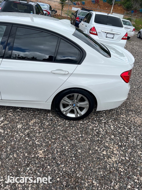 BMW 3-Series 2,0L 2014-5