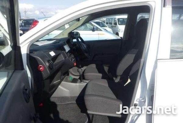 Nissan AD Wagon 1,5L 2016-11