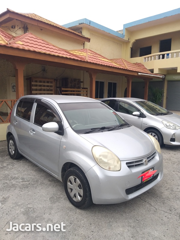 Toyota Passo 1,0L 2011-2