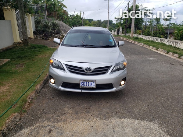 Toyota Corolla XLi 1,8L 2011-1