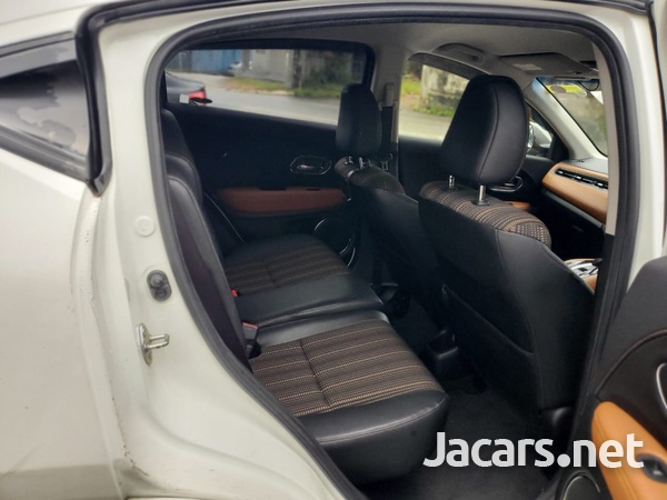 Honda Vezel 1,5L 2016-3