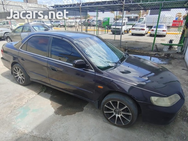 Honda Accord 1,5L 1999-3