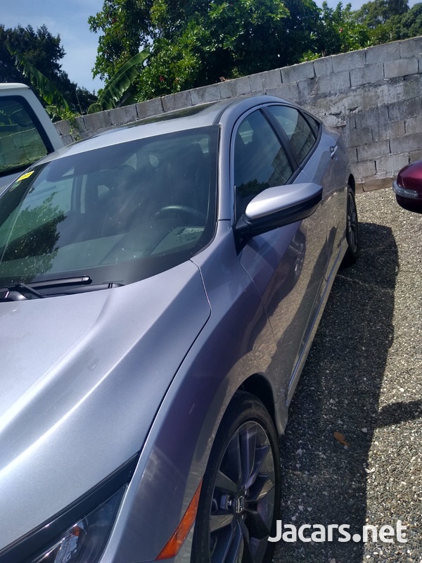 Honda Civic 1,5L 2021-3