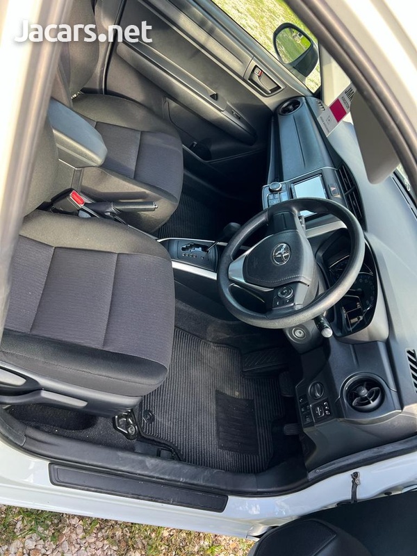 Toyota Fielder 1,5L 2017-5