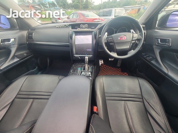 Toyota Mark X 2,5L 2012-5