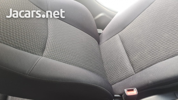 Suzuki Swift 1,3L 2016-13