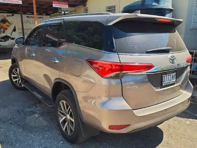 Toyota Fortuner