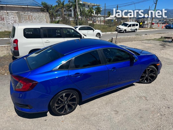 Honda Civic 1,5L 2019-10